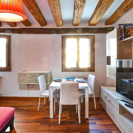 Apartamento Lovely In With Wifi Venecia